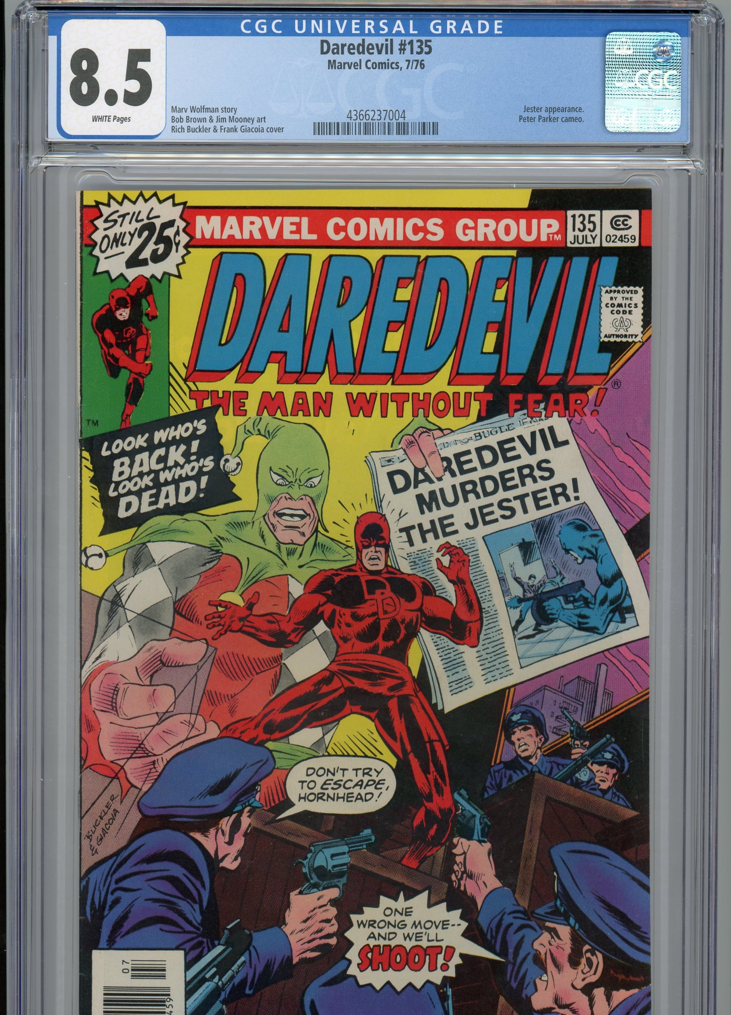 Daredevil #135 - VF+ 8.5 - CGC - White Pages